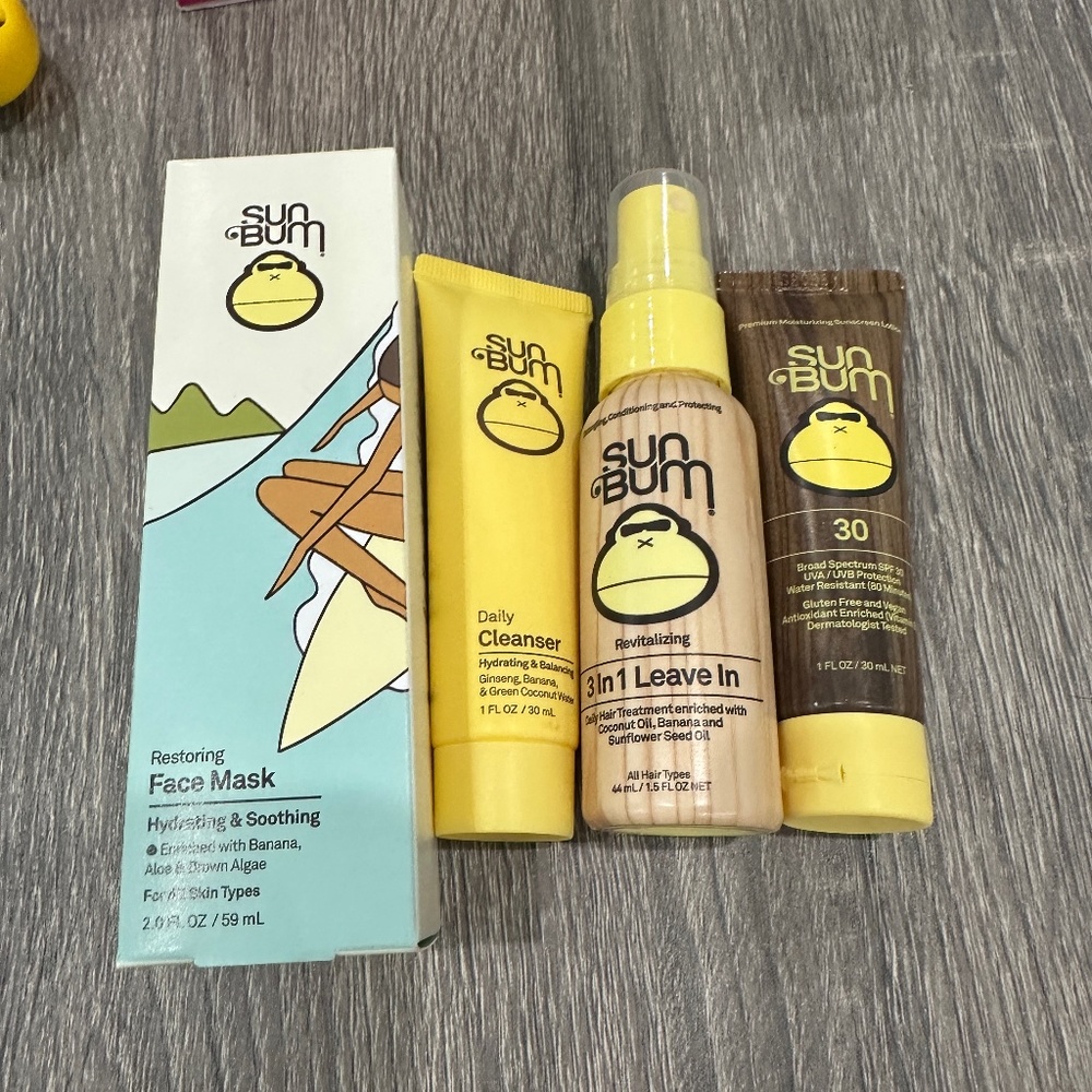 Sunbum travel set